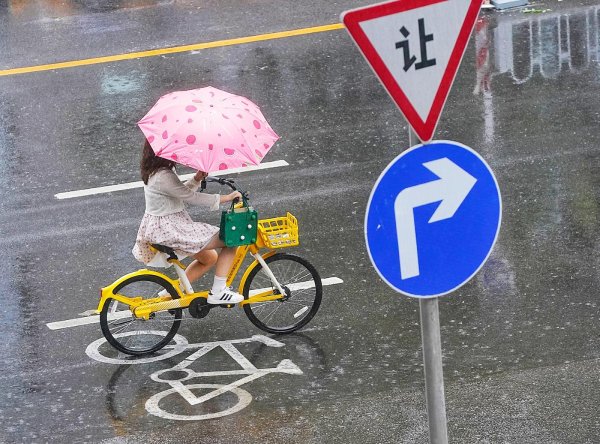 股票配资咨询 北京今天白天多云转阴，傍晚有阵雨，最高气温26℃
